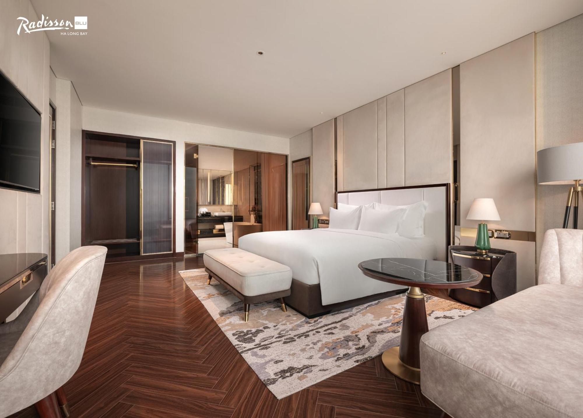 Radisson Blu Ha Long Bay Hotel Exterior photo